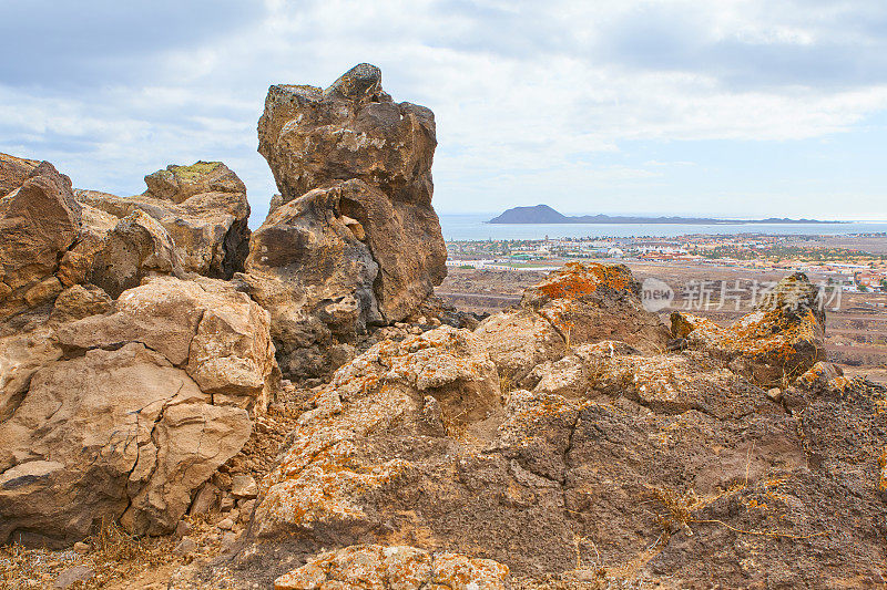 火山Bayuyo - Fuerteventura;Corralejo的观点。